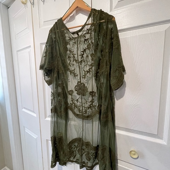 Sheer scalloped lace Olive Green Kimono or swim suit cover up - Picture 10 of 10